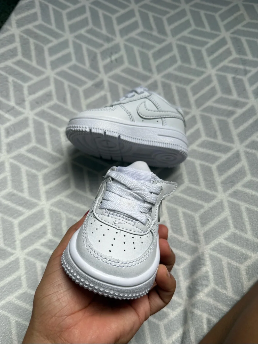 Nike Kids White Low-Top Sneakers with Classic Swoosh
